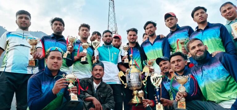 पीपलकोटी : स्यूंण एकादश ने लुंहा को हराकर जीता क्रिकेट का फाइनल मैच