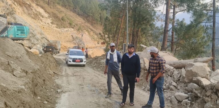 चमोली : बदरीनाथ हाईवे नंदप्रयाग से चमोली एक व दो मई को हल्के वाहनों के लिए रहेगा बंद