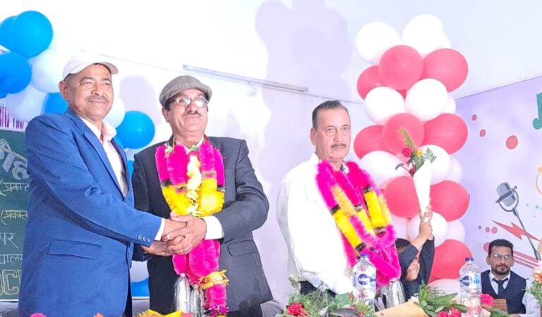 गौचर : शिक्षक रघुवीर प्रसाद वैष्णव और भरत सिंह नेगी को सेवानिवृत्त पर दी भावभीनी विदाई