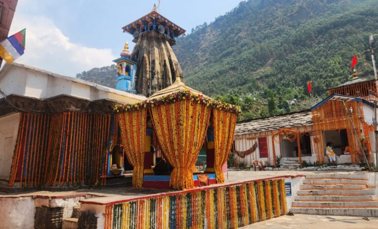 केदारघाटी : ओंकारेश्वर मन्दिर से आज केदारनाथ धाम यात्रा का हुआ आगाज, सोमवार को पंचमुखी उत्सव डोली कैलास को होगी रवाना