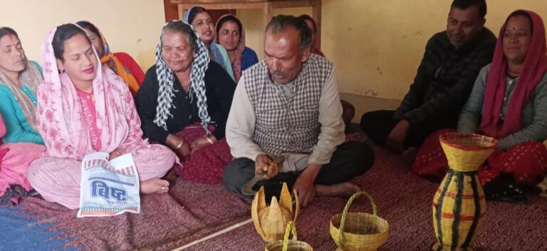 उर्गमघाटी में तीन दिवसीय रिंगाल हस्तशिल्प का प्रशिक्षण शुरू