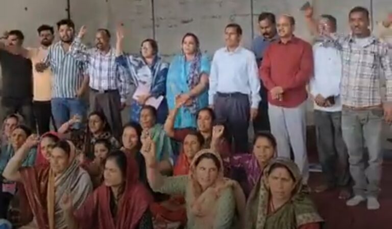 पीपलकोटी : सेमलडाल मैदान को लेकर संघर्ष : आज गडोरा वासियों ने दिया धरना-प्रदर्शन 