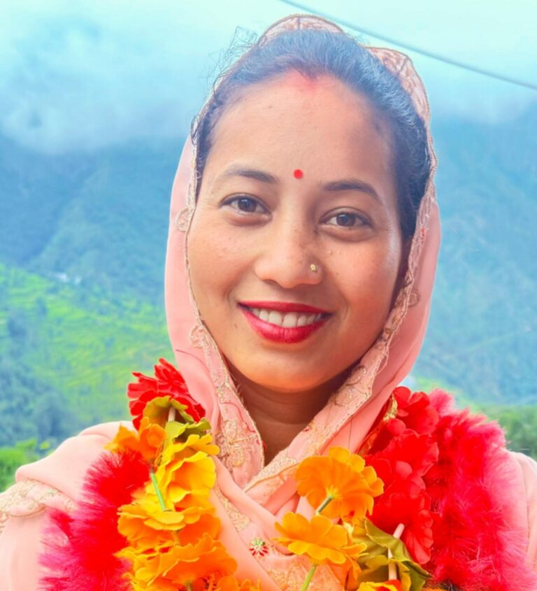 गौचर : ग्रामीणों की एकता की मिसाल, शिवानी चौधरी को बनाया निर्विरोध प्रधान