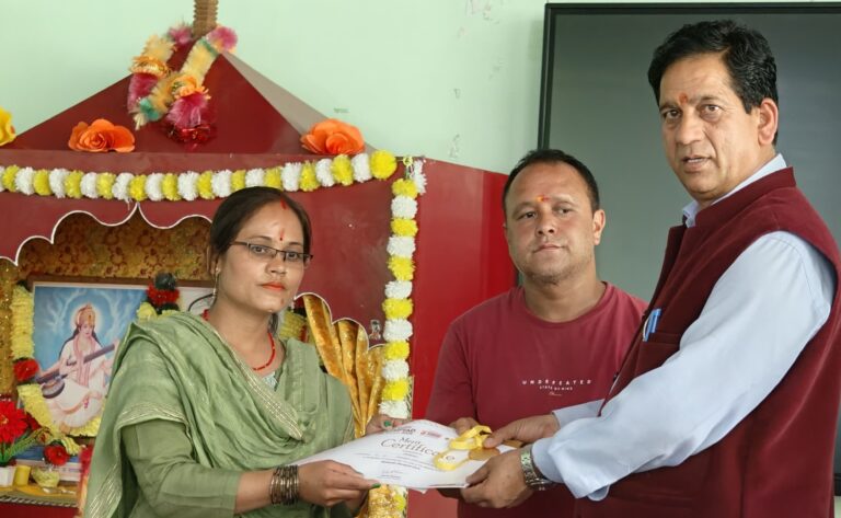 ज्योतिर्मठ : विद्या मंदिर में अभिभावक संघ गोष्ठी आयोजित