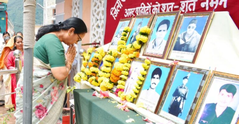 गोपेश्वर : चमोली जिले में हर्षोल्लास से मनाया कारगिल विजय दिवस