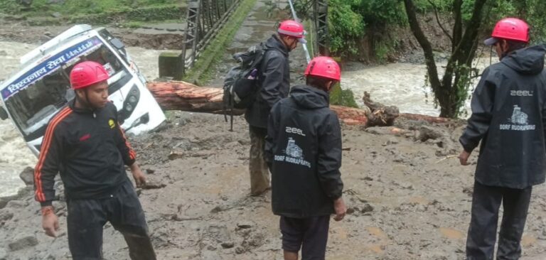 रूद्रप्रयाग : भारी बारिश भूस्खलन से एक महिला की मौत, आठ लापता , दर्जनों परिवार हुए बेघर