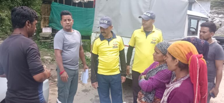 ऊखीमठ : आपदा प्रभावित क्षेत्रों में राहत एवं बचाव कार्य युद्धस्तर पर जारी 