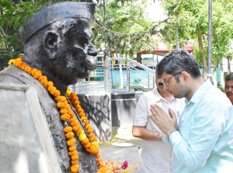 गोपेश्वर : भारत रत्न पंडित गोविंद वल्लभ पंत की जयंती पर किया याद