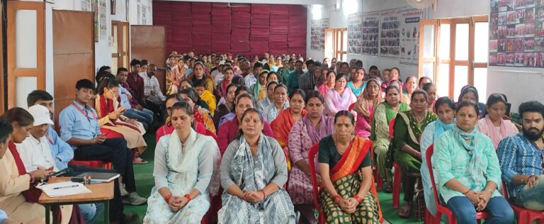 गौचर : सरस्वती विद्या मंदिर में संपन्न हुआ अभिभावक सम्मेलन