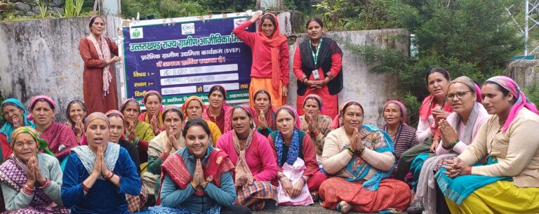 प्रधानमंत्री नरेंद्र मोदी के जन्मदिन पर लामबगड़ की महिलाओं ने चलाया स्वच्छता अभियान