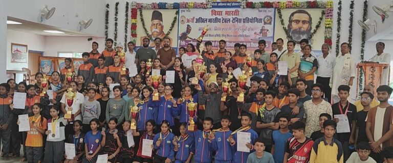 चमोली : राष्ट्रीय टेबल टेनिस प्रतियोगिता बिहार में चमोली के खिलाड़ियों ने शानदार प्रदर्शन कर सभी गोल्ड मेडल किए अपने नाम