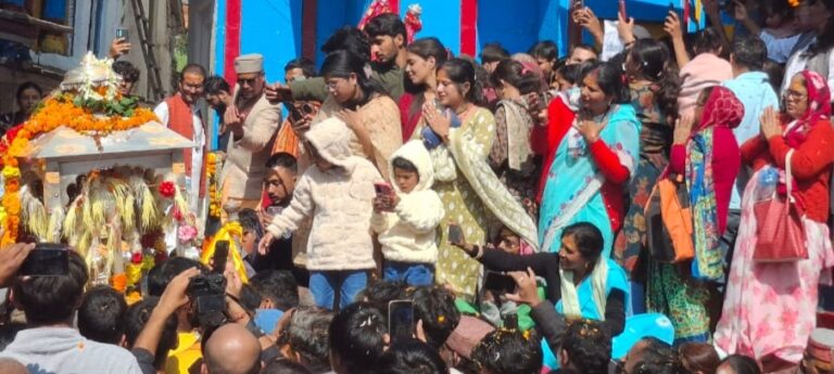 ऊखीमठ : ओंकारेश्वर मन्दिर में विराजमान हुए बाबा केदार