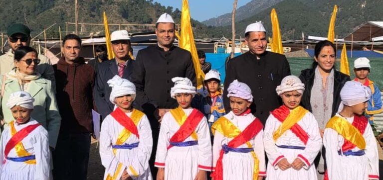 चमोली : ऐतिहासिक गौचर मेले का शानदार आगाज