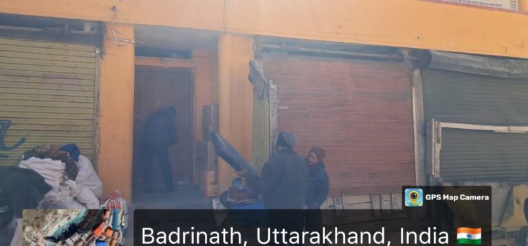 चमोली : बदरीनाथ धाम में नियम विरुद्ध दुकान तोड़ने पर दुकानदारों में आक्रोश, कार्रवाई की मांग