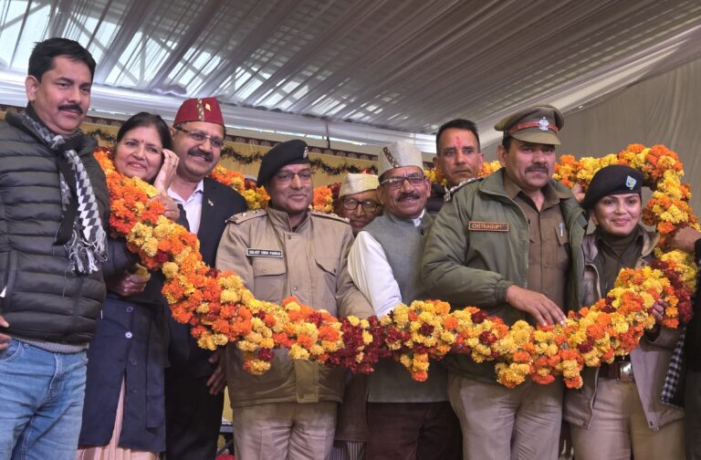 चमोली : बंड विकास मेले में सांस्कृतिक कार्यक्रमों की रही धूम, स्थानीय उत्पादों की खरीददारी