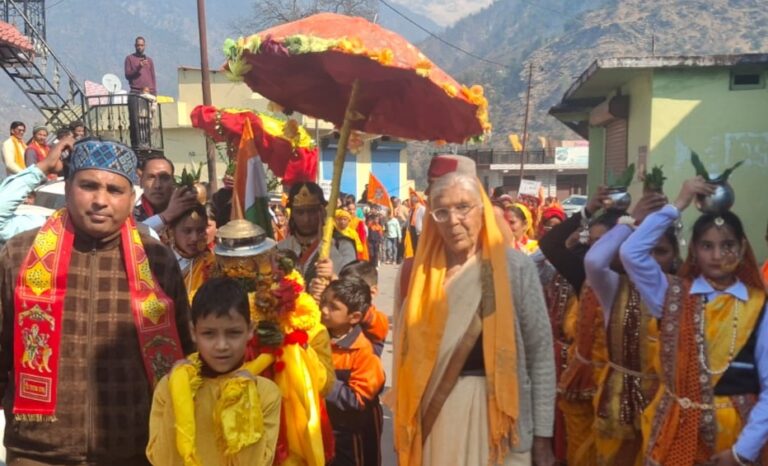 ऊखीमठ : मनसूना में भव्य हिन्दू सम्मेलन सम्पन्न, सनातन संस्कृति के संरक्षण का लिया संकल्प