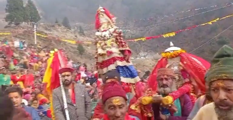 उर्गमघाटी : भर्की मां कालिंका नौ माह भ्रमण के बाद गर्भगृह में हुई विराजमान