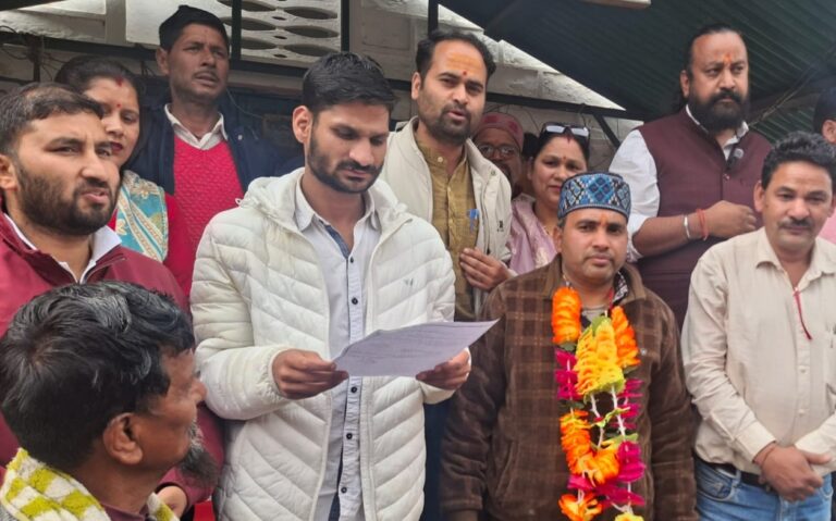 ऊखीमठ : केदारनाथ यात्रा से पहले व्यापारियों को राहत, कच्ची दुकानें व टेंट रहेंगे यथावत