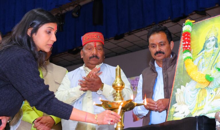 पौड़ी : पौड़ी में चार साल बेमिसाल पर हुए कार्यक्रम 