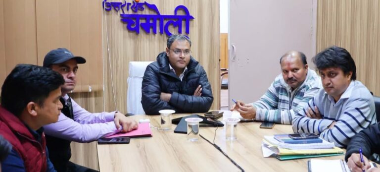 गोपेश्वर : चारधाम यात्रा से पहले ईंधन आपूर्ति पर प्रशासन सक्रिय