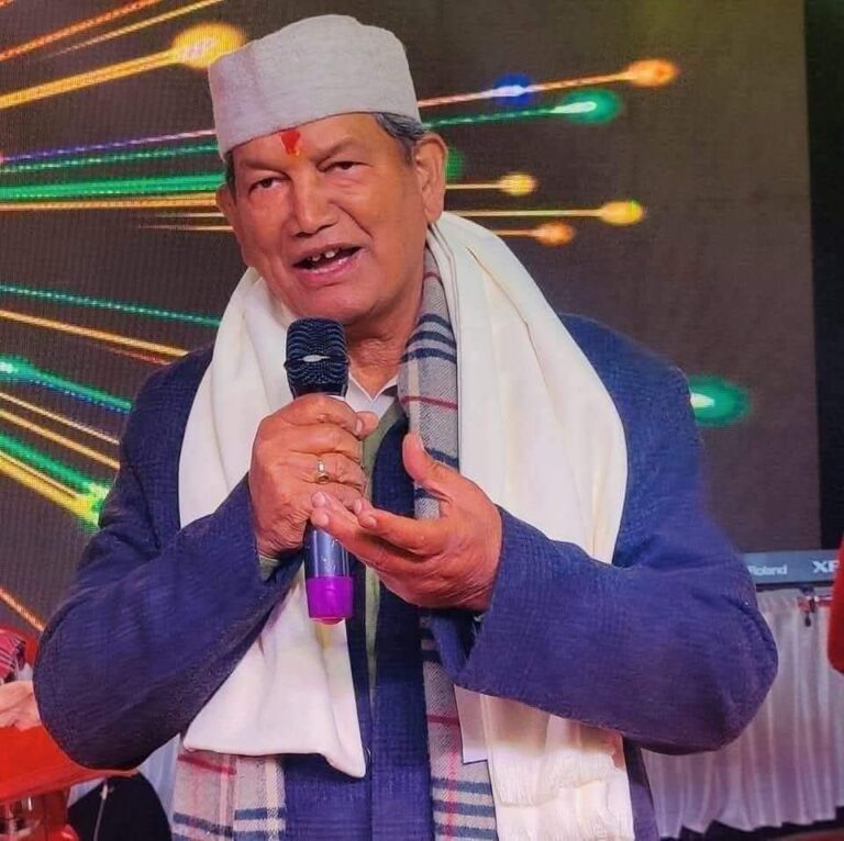 देहरादून : हरदा बोले – अर्जित अवकाश’ को सियासत का मुद्दा न बनाएं