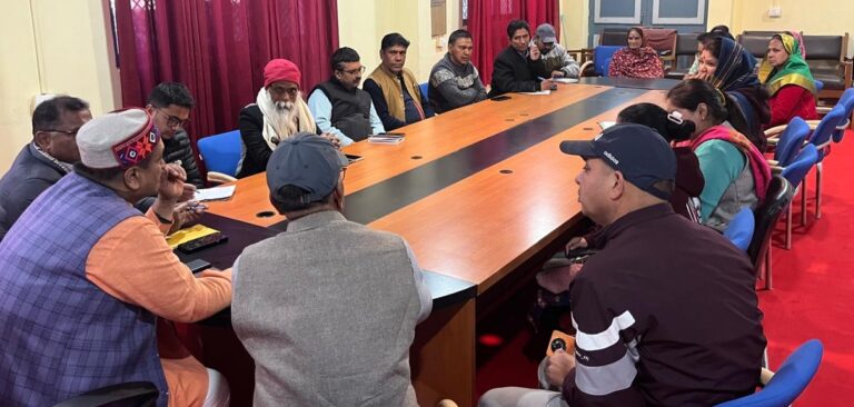 चमोली : ज्योतिर्मठ में बैठक, कपाट खुलने पर भव्य स्वागत की तैयारी