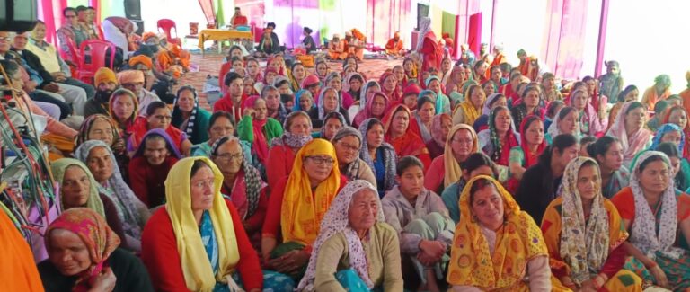 ऊखीमठ : चन्द्रशेखर महादेव मंदिर में उमड़ा आस्था का सैलाब