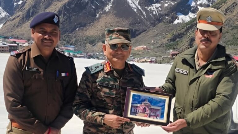 बड़ी खबर : सीडीएस जनरल अनिल चौहान पहुंचे बदरीनाथ धाम, चारधाम यात्रा तैयारियों का लिया जायजा
