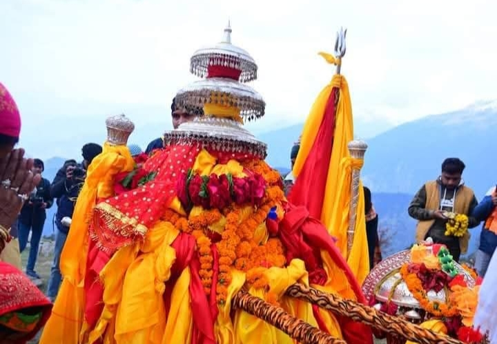 ऊखीमठ : तुंगनाथ डोली चोपता पहुंची, कल खुलेंगे कपाट