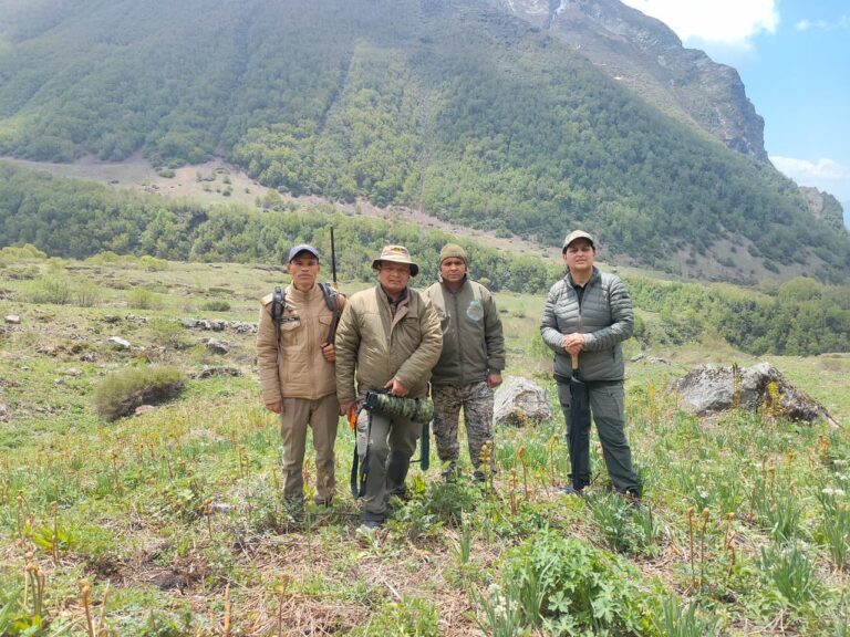 चमोली : तैयारियों के साथ सैलानियों के स्वागत को तैयार फूलों की घाटी