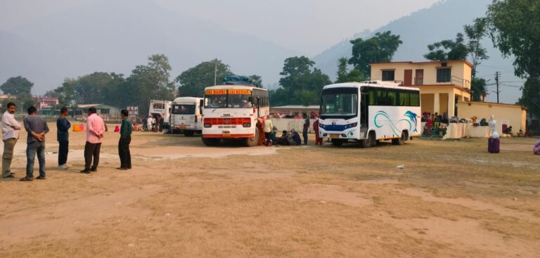 चमोली : गौचर में दर्दनाक हादसा, चारधाम यात्रा पर आई महिला श्रद्धालु की बस से कुचलकर मौत