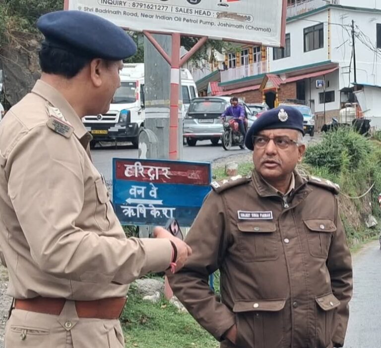 चारधाम यात्रा : एसपी ने खुद संभाली कमान, गेट सिस्टम और सड़क व्यवस्था का लिया जायजा