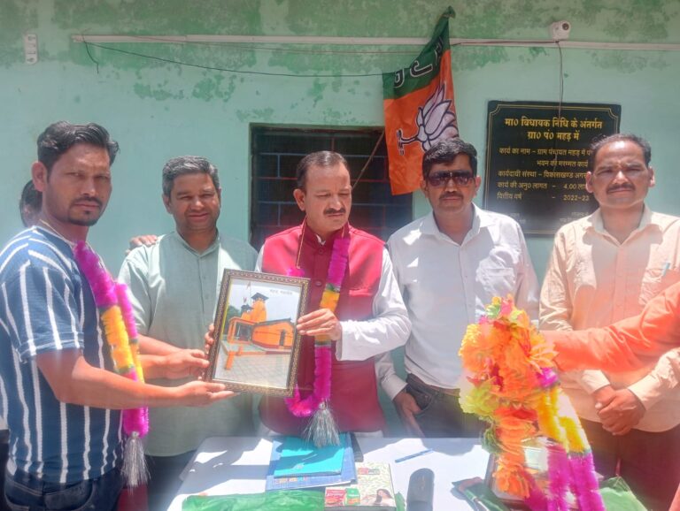 चमोली : जनसमस्याएं सुनने दशज्यूला पहुंचे राज्य मंत्री चण्डी प्रसाद भट्ट, महड़ में किया पौधरोपण