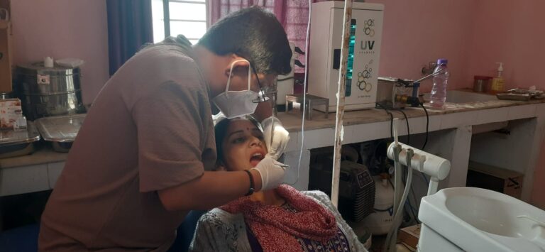 चमोली : गैरसैंण में बहु-विशेषज्ञ चिकित्सा शिविर, 521 मरीजों ने कराई जांच