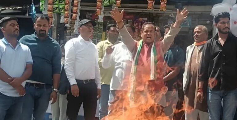 चमोली : बदरीनाथ धाम चढ़ावा विवाद पर गरमाई सियासत, कांग्रेस ने खोला मोर्चा