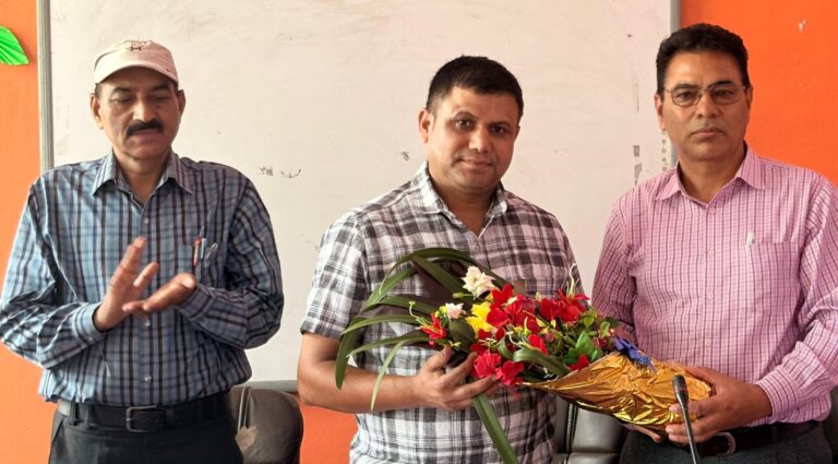 चमोली : उपनिदेशक बनने पर विनोद सिंह मटूड़ा को दी भावभीनी विदाई