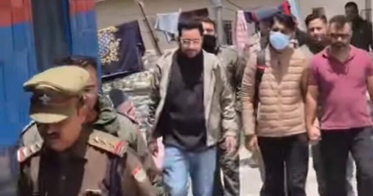 गोपेश्वर : बदरीनाथ धाम की थाली भेंट में अनियमितता, मंदिर समिति का कार्मिक गिरफ्तार