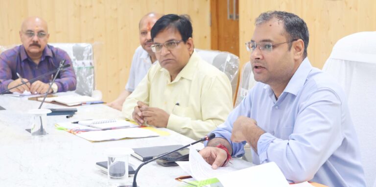 चमोली : स्वतंत्रता दिवस पर राष्ट्रभक्ति से सराबोर होगा चमोली, तैयारियों में जुटा प्रशासन