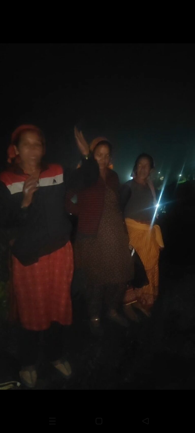 जोशीमठ : मूसलाधार बारिश से फिर दहशत में किमाणा गांव, पूरी रात जागकर पहरा देने को मजबूर ग्रामीण