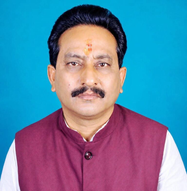 चमोली : बदरीनाथ की सियासत में रघुवीर बिष्ट की दस्तक