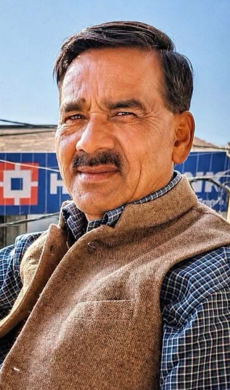 गोपेश्वर : यों ही कोई रजपाल बिष्ट नहीं बन जाता, 45 वर्षों की तपस्या से बनता है जनसरोकारों की पत्रकारिता का हिमालय