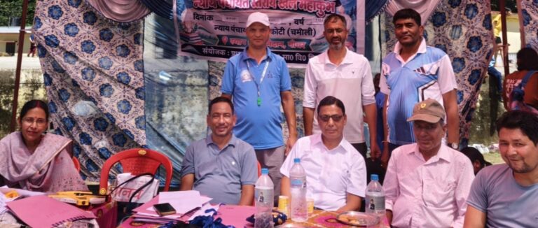 चमोली : गौचर में खेल महाकुंभ का आगाज, बालिका वर्ग में खिलाड़ियों ने दिखाया दमखम
