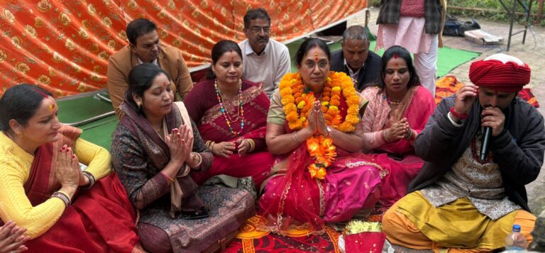 ऊखीमठ : कालीमठ घाटी को सड़क सुधार की सौगात, 3.75 करोड़ के कार्य का विधायक आशा नौटियाल ने किया भूमिपूजन