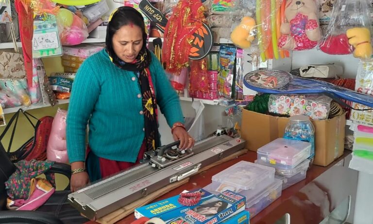 गोपेश्वर : सिलाई मशीन से बदली सुशीला की तकदीर, हुनर के दम पर बनीं आत्मनिर्भर